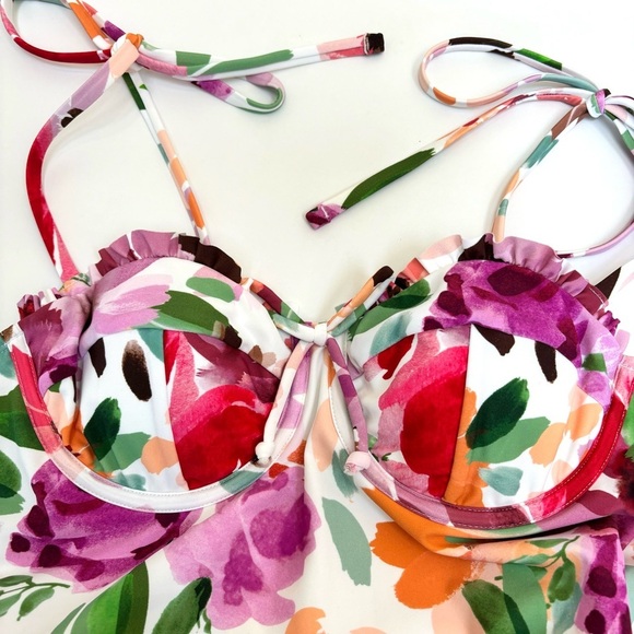 Cupshe Holiday Garden Floral Sweetheart Underwire Cheeky One Piece Swimsuit M - Picture 14 of 14